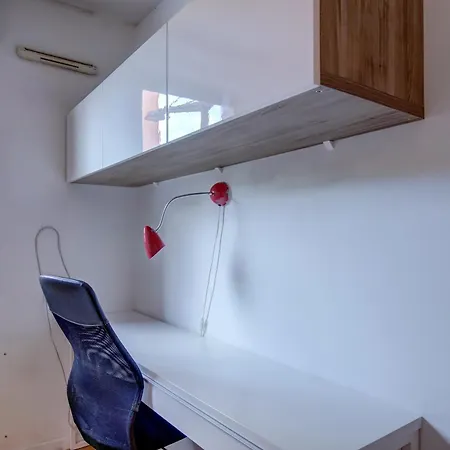 Le Georges Pompidou Apartment *